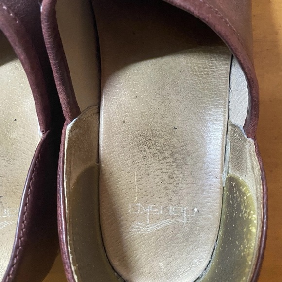 Dansko Women’s 9 9.5 (40) Brenna Red Burgundy Leather Clog Slip On Professional - Picture 6 of 10